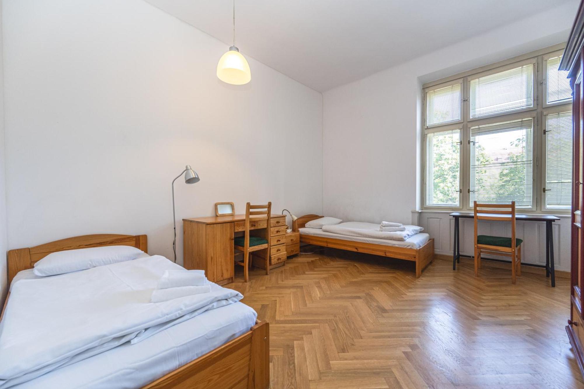 Jiriho Z Podebrad Apartments Prag Exteriör bild