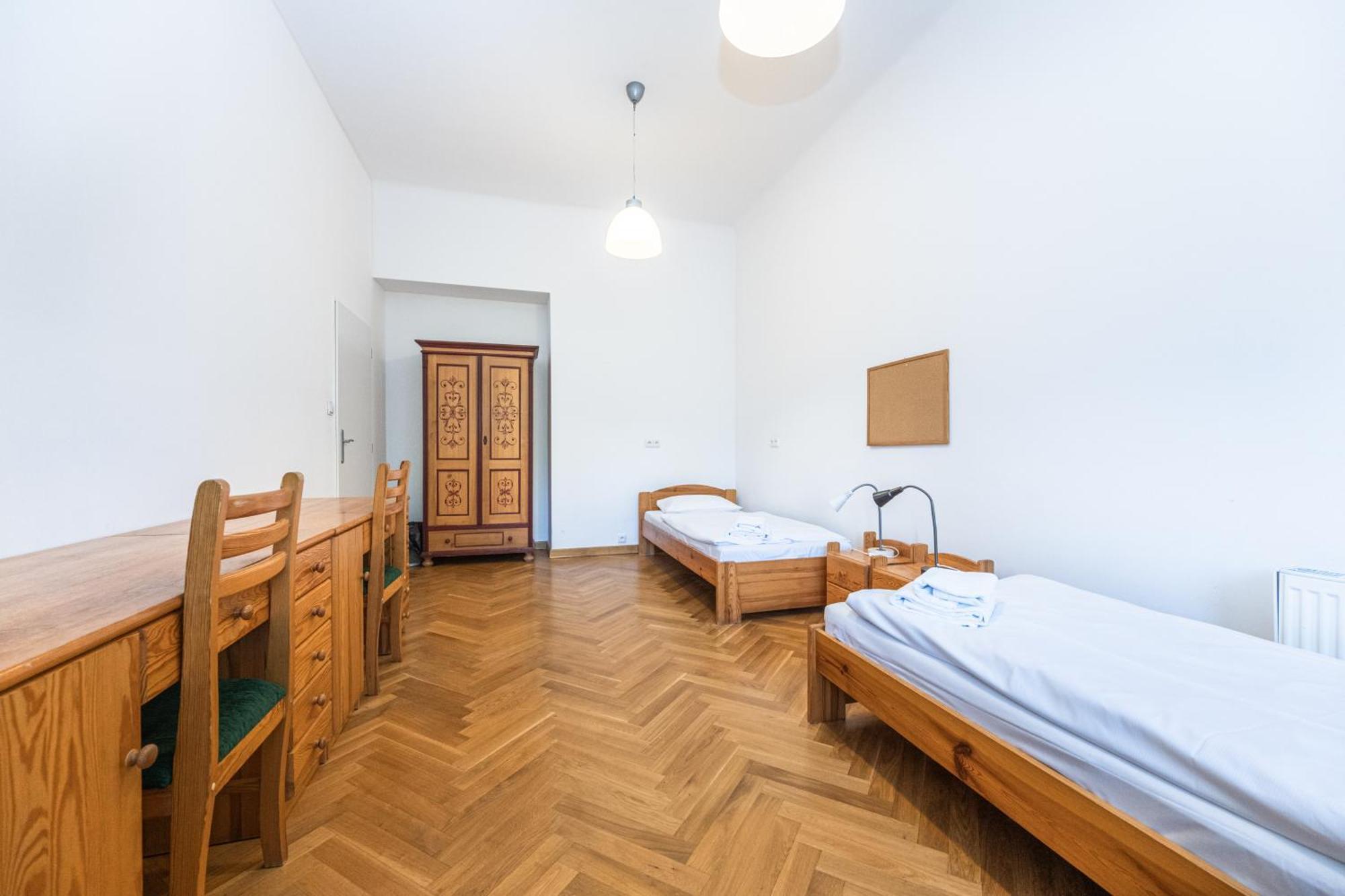Jiriho Z Podebrad Apartments Prag Exteriör bild