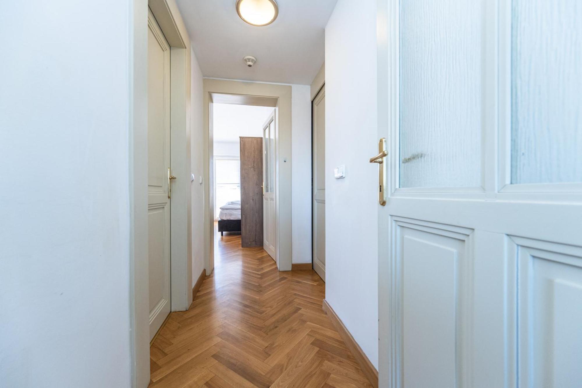 Jiriho Z Podebrad Apartments Prag Exteriör bild